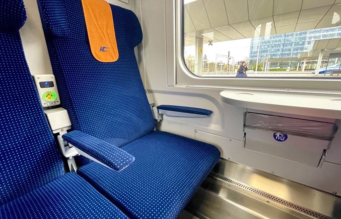 Naprawa główna 26 wagonów Z1B dla PKP Intercity zakończona