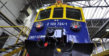 Koleje Mazowieckie: Dwie oferty na naprawę „Babci”