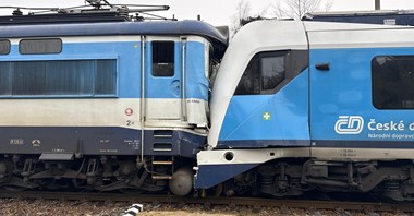 Wypadek kolejowy w Czechach. Dwa pociągi na tym samym torze [zdjęcia]