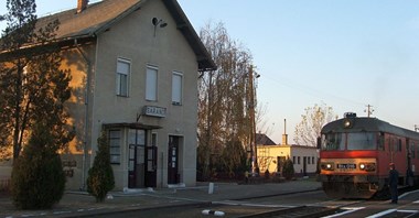 Węgry: Linia kolejowa ustępuje miejsca chińskiej fabryce baterii