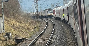 O krok od kolejnej katastrofy kolejowej na Słowacji. Dwa pociągi na jednym torze