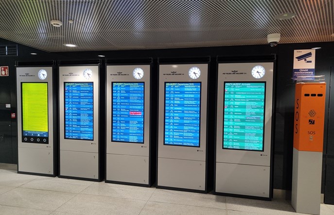 Majewski: Otwórzmy zasoby danych, by lepiej informować pasażerów