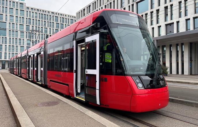 Szwajcaria. Pierwszy jednokierunkowy Tramlink już na torach Berna 