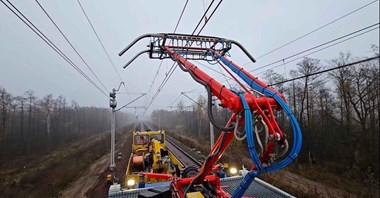 PKP PLK pokazuje, jak chroni sieć trakcyjną przed zimą i lodem