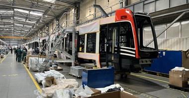 PESA i Tramwaje Śląskie. Pierwsze nowe Twisty w budowie