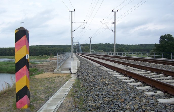 Szybciej pociągiem przez granicę we Frankfurcie nad Odrą