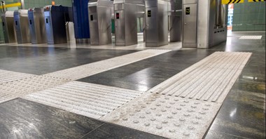 Stacje metra z nowymi oznaczeniami