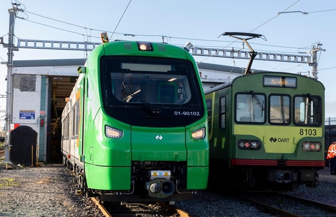 Kolejne pociągi Alstomu z Chorzowa dla Irlandii