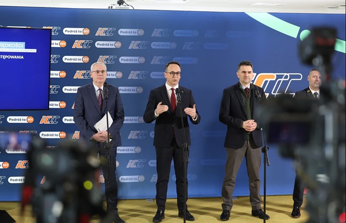 Klimczak o „kolejowym dnie” polityków PiS 