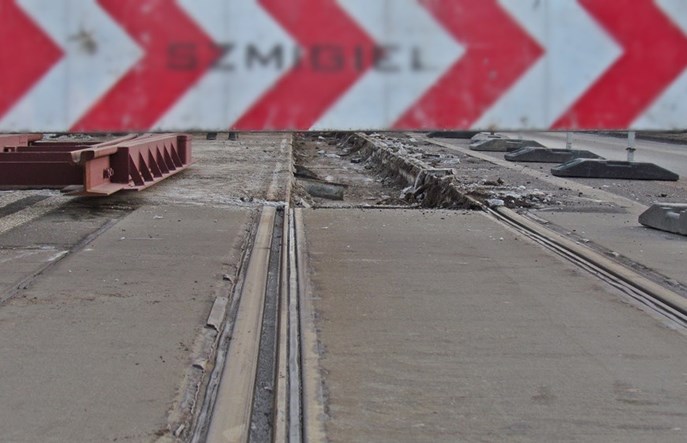 Łódź. Prace torowe na węźle przy Placu Niepodległości