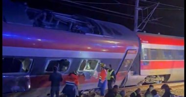 Katastrofa kolejowa w Hiszpanii. Zderzyły się dwa pociągi KDP, są ofiary