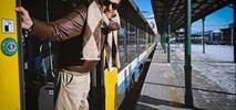 Małe gesty, większy komfort – savoir vivre w pociągach Kolei Śląskich