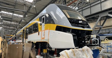 PESA. Elfy 3 Kolei Mazowieckich w produkcji