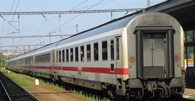 Niemcy. Coraz mniej wagonów DB w barwach DB