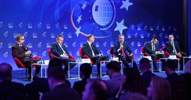 Samorząd w czasach niepewności – lokalne odpowiedzi  na globalne wyzwania