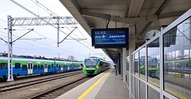 Podkarpackie dofinansuje inwestycje wokół przystanków kolejowych 