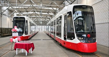 Halle (Saale) odbiera oficjalnie pierwszy tramwaj Tina