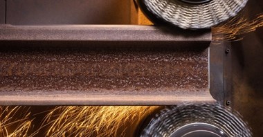 Szyny kolejowe transportowe – produktowa baza nowoczesnej infrastruktury torowej