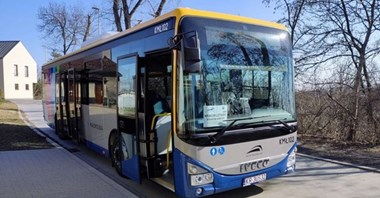 Małopolskie: W kwietniu i wrześniu ruszą kolejne autobusy dowozowe  