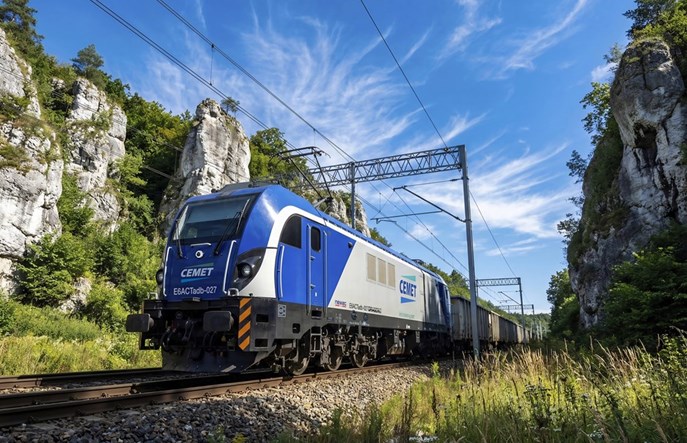 CEMET kupuje kolejne Dragony Newagu