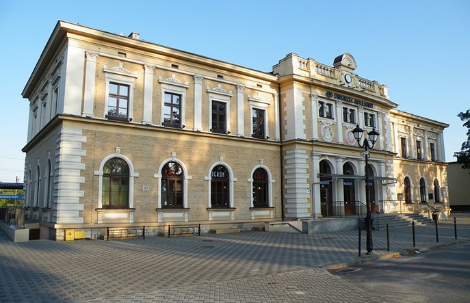 Linia 144: Będzie wymiana torów, ale bez przebudowy peronów