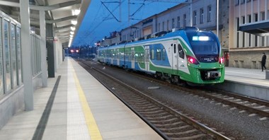 Podkarpackie: Przetarg to najkorzystniejsza ekonomicznie forma wyboru operatora 