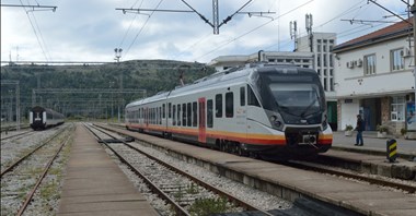 CAF dostarczy 30 pociągów elektrycznych dla podmiejskiej sieci Belgradu