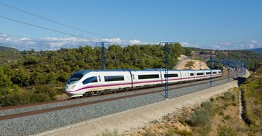 Renfe wstrzymuje się z połączeniami KDP z Hiszpanii do Paryża