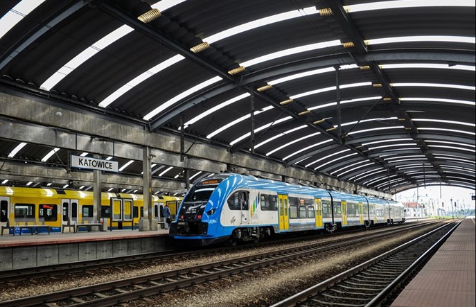 Województwo zainteresowane bezpośrednim powierzeniem przewozów Kolejom Śląskim 