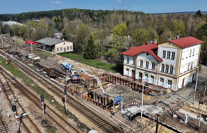 PLK: Postępują prace na linii z Kielc do Skarżyska-Kamiennej