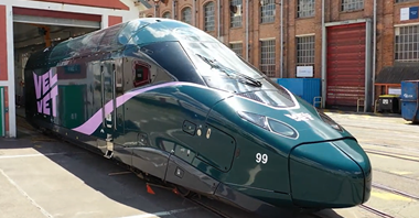 Velvet zaprezentował swój pierwszy pociąg TGV, którym zamierza konkurować z SNCF