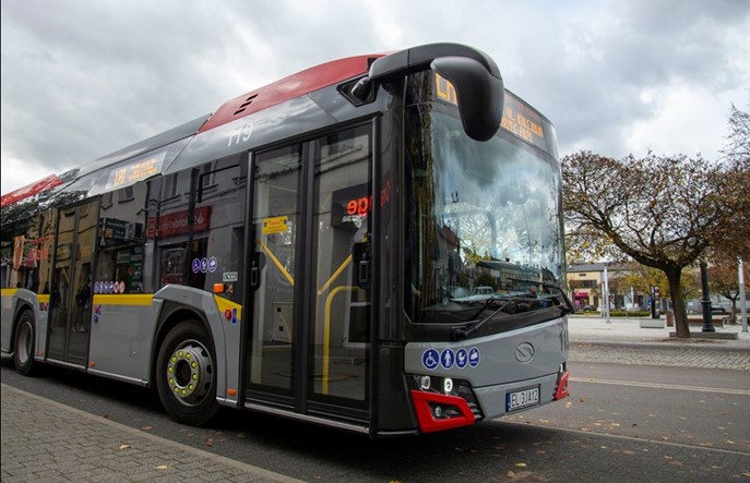 Łódzkie zapowiada spójny system informacji o autobusach dowozowych 