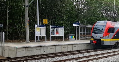 Dwutorowy ruch pociągów i nowe perony między Skierniewicami a Bełchowem