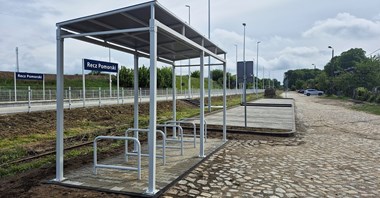 PLK: Nowe parkingi przy przystankach kolejowych w Kołobrzegu i Reczu