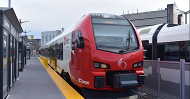 Kanada. Spalinowe Flirty w służbie kolei miejskiej w Ottawie