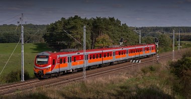 Pierwszy pociąg POLREGIO do Łomży z kompletem pasażerów