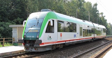 Pierwszy pociąg POLREGIO do Łomży z kompletem pasażerów