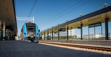 Śląskie: Pociągi z Opola kończyłyby bieg w Pyrzowicach 