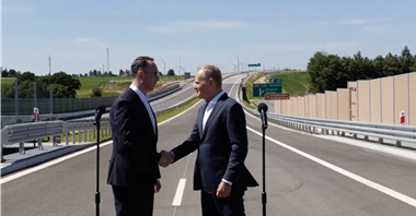 W piątek otwarcie nowych odcinków A2 i S6!