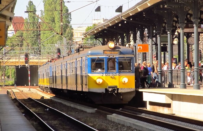 SKM Trójmiasto: EN57 posłużą jako pojazdy rezerwowe 