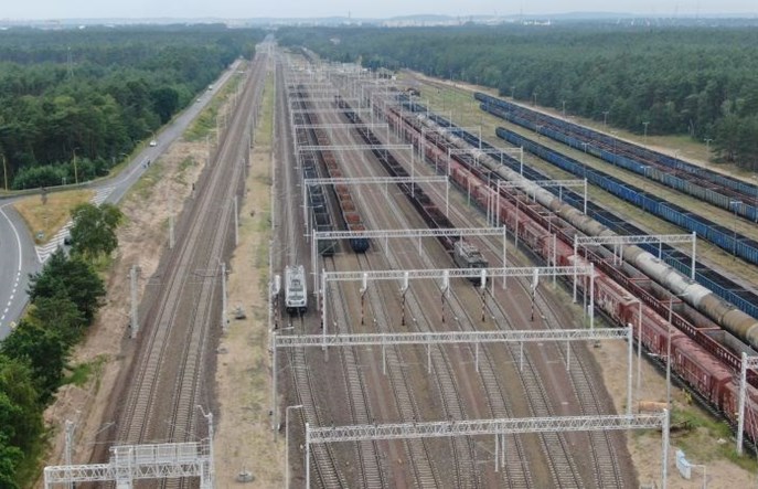 Opłaty za postój pociągów miały wzrosnąć o 1800%. Nie wzrosną