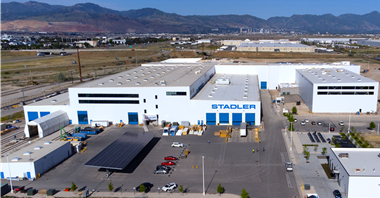 Stadler świętuje 10 lat w USA i rozwija swoją fabrykę w Salt Lake City