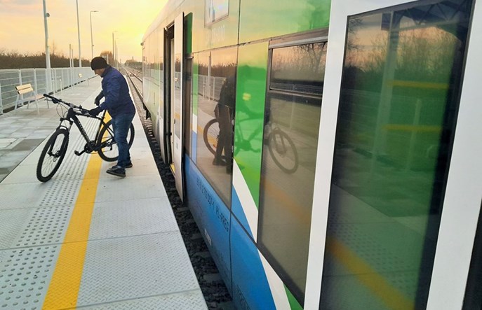 Sandomierz – Padew: Zmodernizowana linia bez pociągów pasażerskich 