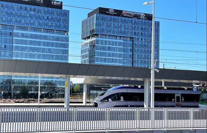 Łódź – Warszawa: Wyniki PKP Intercity wreszcie lepsze niż przed pandemią 