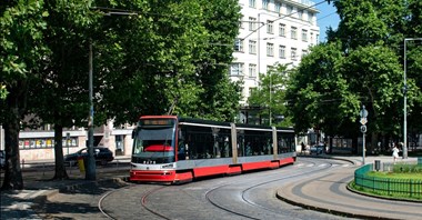 Praskie Škody 15T w Łodzi. To efekt kontraktu Eniki i współpracy z MPK