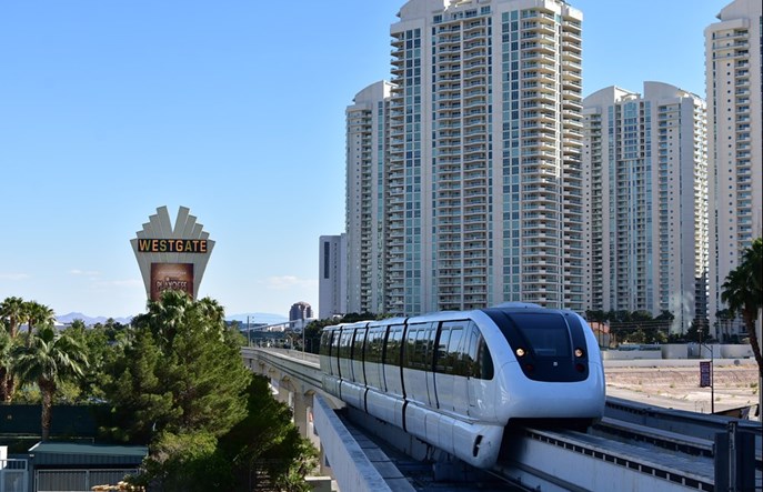 Monorail w Las Vegas. Po jednej szynie przez stolicę rozrywki