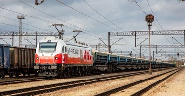 Przewozy towarowe: Czwarty z rzędu miesiąc poprawy. Półrocze na plusie