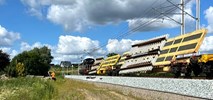 Skład gigant na kaszubskich torach! Przywiózł rozjazdy do Somonina