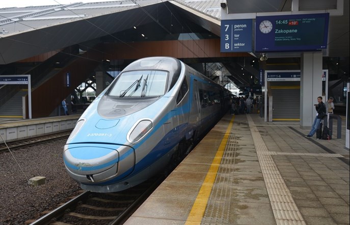 PKP Intercity i sierpniowy rekord. Milion pasażerów w 3 dni