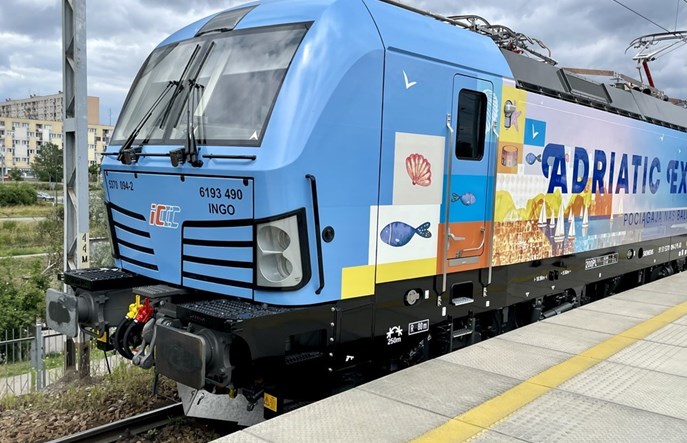 Adriatic Express: Zabrakło wagonu – pasażerowie spali na podłodze